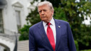 Donald Trump'ın kürsüde 'drone' korkusu!