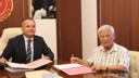 Servetini gözünü kırpmadan bağışladı