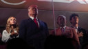 Trump Madison Square Garden’da yuhalandı