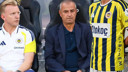 14 resmi maçta 3 gollü yıldıza Kuyt da forma verdi