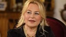 Demet Sabancı, "Kızlarım seviyor" dedi! "Ona verilen paraya hep acırım" cevabıyla şaşırttı