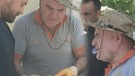 Denizli'de tarlasını biçmeye 2, 3 metre kala çiftçi gördüğü manzara karşısında resmen dondu kaldı! Karşısındaki hayvana bakınca tanımadı Sırbistan'dan gelmiş
