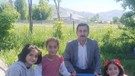 Muş'ta yaşayan vatandaş ve 3 çocuğu tarafından doğada bulundu. Vatandaş onu görür görmez hemen koruması altına aldı
