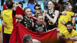 Türk finali nefes kesti! VakıfBank, Eczabaşı’nı yendi, Şampiyonlar Ligi şampiyonu oldu!