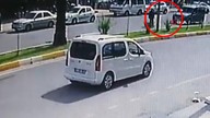 Antalya'da feci kaza! Ticari araç yaşlı kadına çarptı