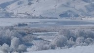 Erzurum'da termometreler -25 dereceyi gördü! Şiddetli soğuklar nedeniyle HES göleti buz tuttu