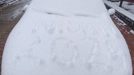 Meteoroloji'den gelen uyarının ardından Afyonkarahisar'da etkili oldu. Kent kış mevsimine geri döndü
