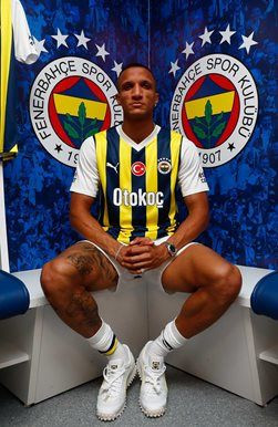 Fenerbahçe'de 11 ay sonra bir ilk! Yıldız futbolcuyu sahada görenler şaşırdı kaldı - Resim: 5