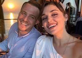 Hande Erçel ile Kerem Bürsin ayrıldı! İşte şoke eden sebep - Resim: 7