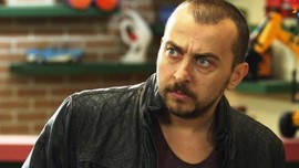 Leyla ile Mecnun'un 'Mecnun'u Ali Atay'ın 22 yaşındaki halini görenler gözlerine inanamadı! O dizideki hali olay oldu