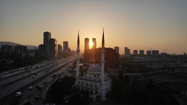 İstanbul'da gün doğumu manzarası mest etti