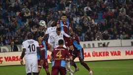 Dev maçta kaleciler devleşti! Trabzonspor – Beşiktaş maçında kazanan çıkmadı