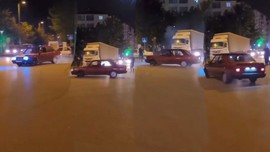 Kimseye aldırış etmeden drift attı! Trafik magandası kameraya yansıdı!