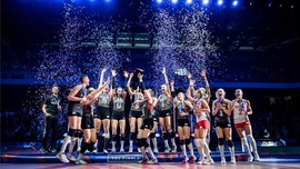 Şampiyon A Milli Kadın Voleybol Takımı, Türkiye’ye döndü
