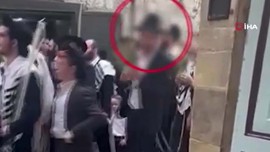 Yahudiler, hakaret amaçlı tarihi kiliseye tükürdü! Gözaltına alındılar