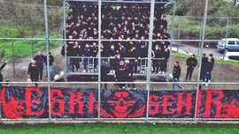 Es Es taraftarı 67 kişilik tribünü 200 kişi ile doldurdu