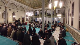 Filistinlilere destek amacıyla düzenlenen programda toplu iftar yapıldı