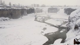 Ağrı'da etkili olduktan sonra kilometrelerce uzunluktaki kanyon havadan görüntülendi. Her mevsim ayrı güzel