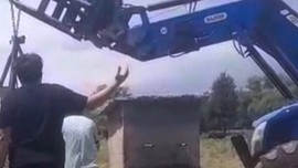 Bolu’da köyde yoldan geçen bir 1 vatandaş, kuyuya bakınca bir anda 1 tanesini fark etti. Resmi ekipler bölgeye gelince dehşet manzarayı gördü