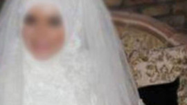 Konya'da lisede 31 yaşındaki  evli kadın öğretmen, 2 erkek öğrencisini cinsel ilişkiye zorladı