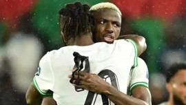 Osimhen şovunu uzatmalarda yaptı! Afrika'nın kilitlendiği maçta dikkat çeken Süper Lig detayı