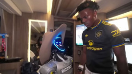 Ünlü YouTuber, insansı robotu dövdüğü gerekçesiyle dava edildi!