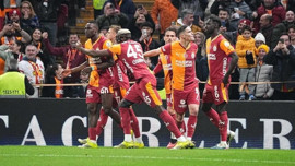Galatasaray, Başakşehir'i farklı yendi! Fenerbahçe ile puan farkı 7'ye çıktı