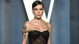 ABD'li şarkıcı Halsey’den Türkçe bayram mesajı