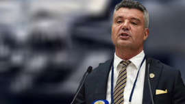 Fenerbahçe Başkanı Saran'ın geçirdiği kazadan ilk görüntü! Arabasının hali korkuttu