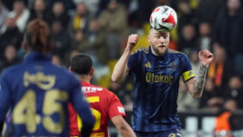 Oyuna devam edemedi! Fenerbahçeli yıldız 2.yarıya çıkamadı