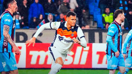 Trabzonspor’u son dakikada yıktı! Başakşehirli Selke konuştu: “Gol attığım için çok mutluyum”