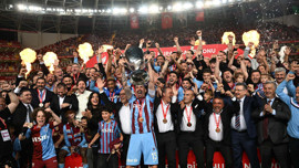 Trabzonspor’a transfer piyangosu! Yıldız futbolcu için 18 milyon euro teklif ettiler, resmi imza kaldı