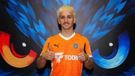 Başakşehir yeni transferini resmen duyurdu! 3 yıllık sözleşme imzalandı