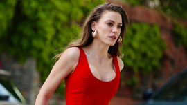 Serenay Sarıkaya'dan sürpriz proje! Dünyaca ünlü aktör ile partner oldu