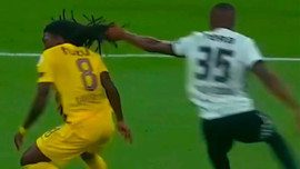 Beşiktaş- Eyüpspor maçında tartışmalı pozisyon! Eski hakemler son kararı verdi