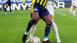 Fenerbahçe'de 1 transfer daha bitti! Havalimanından resmen İngiltere'ye uçtu