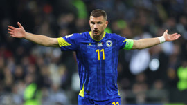 Efsane futbolcu Edin Dzeko'dan üzen karar! Sosyal medyadan duyurdu, tarih verdi!