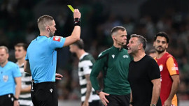 Sporting maçında Okan Buruk'u çileden çıkarmıştı! UEFA'dan o hakem için çok konuşulacak karar