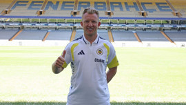 Fenerbahçe’de Dirk Kuyt dümene geçti! İlk antrenmanda dikkat çeken görüntü