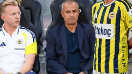 Fenerbahçe'de İsmail Kartal'ın vazgeçilmeziydi! 14 resmi maçta 3 gollü yıldıza Kuyt da forma verdi