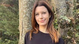 Beren Saat'ten Gazze tepkisi: "Kendi hayatımı paylaşmaya utanıyorum"