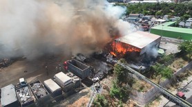 Katı atık tesisinde korkutan yangın! Dumanlar gökyüzünü kapladı
