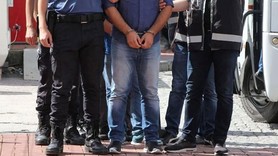 İzmir'de şafak operasyonu: Çeşitli suçlardan aranan 141 kişi yakalandı!