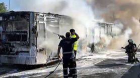 Bakırköy'de metrobüs yangını! Çok sayıda ekip sevk edildi