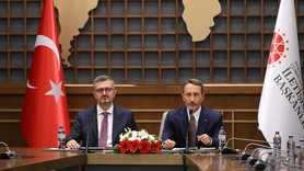 İletişim Başkanlığı'nda görev değişimi! Fahrettin Altun görevini  Prof. Dr. Burhanettin Duran'a devretti
