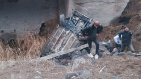 Sivas’ta korkunç kaza! Araç köprü altına düştü: Ölü ve yaralı var