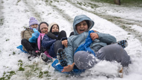 Eğitime kar engeli! Bir kentte okullar tatil edildi