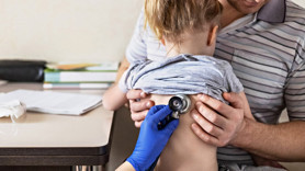 Uzmanından ‘geçmeyen öksürük’ uyarısı: Kusma ya da morarma varsa dikkat!