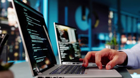 Uzmanı uyardı: "Uzun süreli telefon ve bilgisayar kullanımına dikkat"