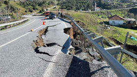 Aydın'da toprak kayması; kara yolu kısmen çöktü